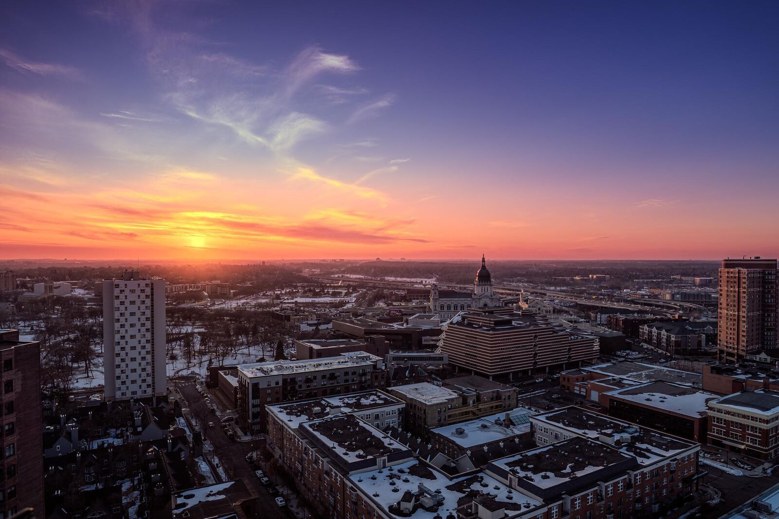 Property Photo:  1201 Yale Place 2102  MN 55403 