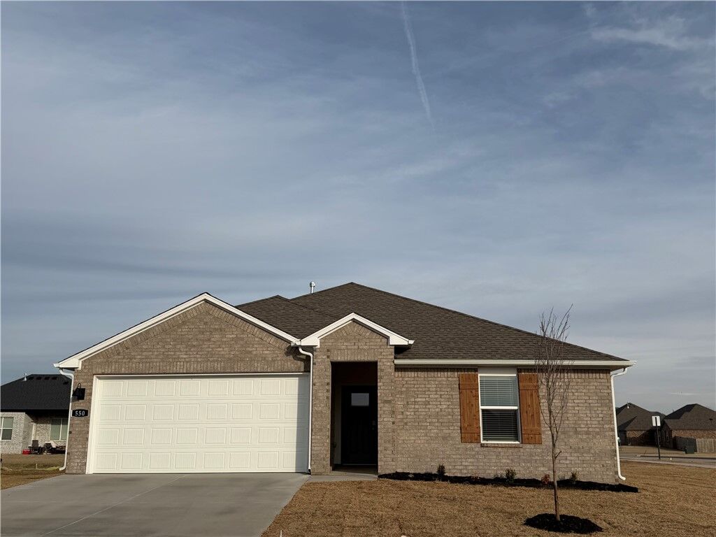 Property Photo:  550 Oklahoma Street  AR 72730 