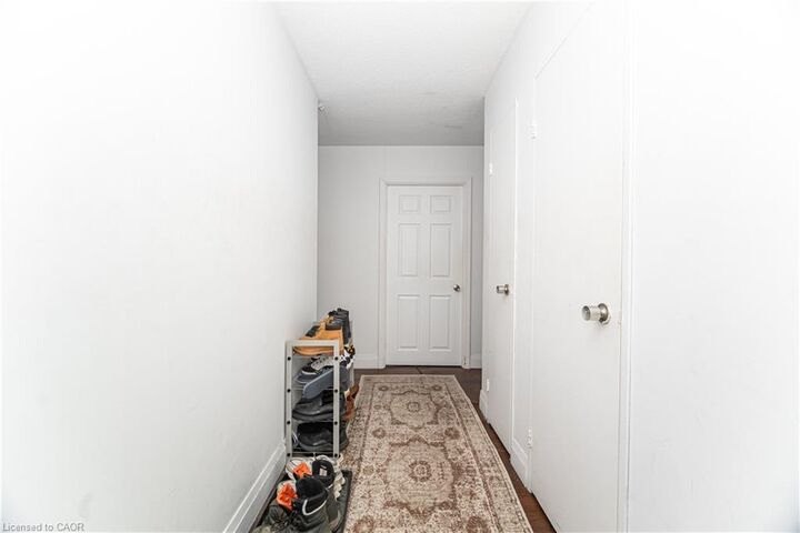 Property Photo:  1580 Mississauga Valley Boulevard 1901  ON L5A 3T8 