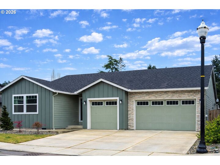 Property Photo:  10712 NW 14th Pl  WA 98685 