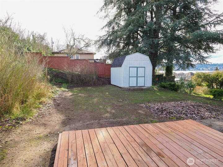 Property Photo:  1201 N 29th Street  WA 98056 