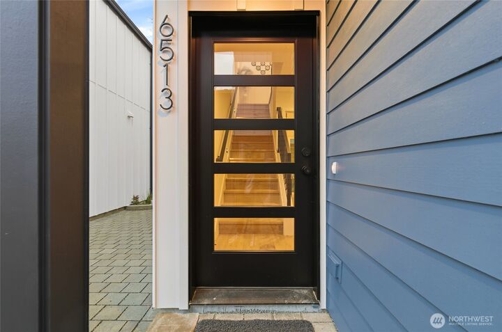 Property Photo:  6513  19th Avenue NW  WA 98117 