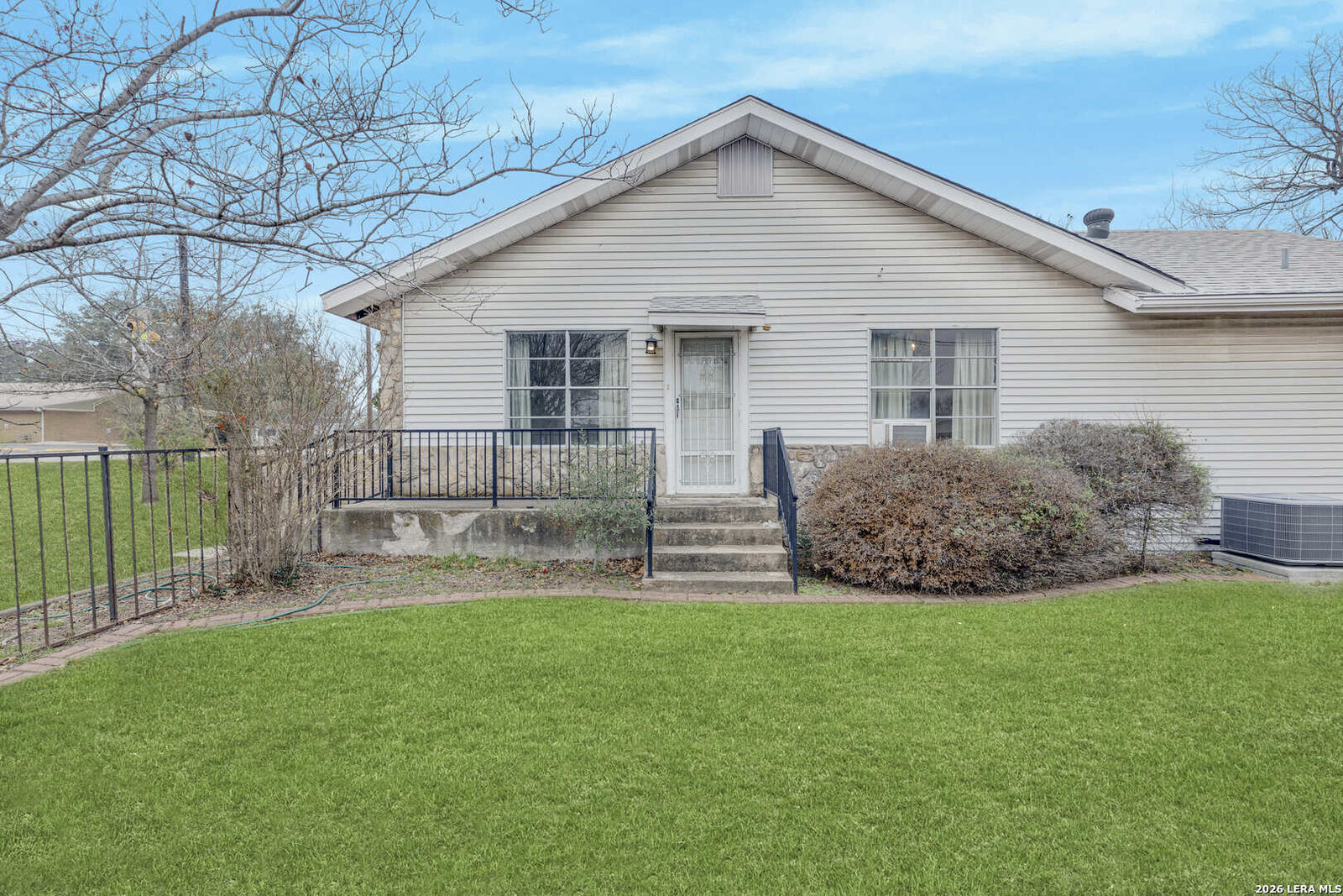 Property Photo: 283 Utopia TX 78223