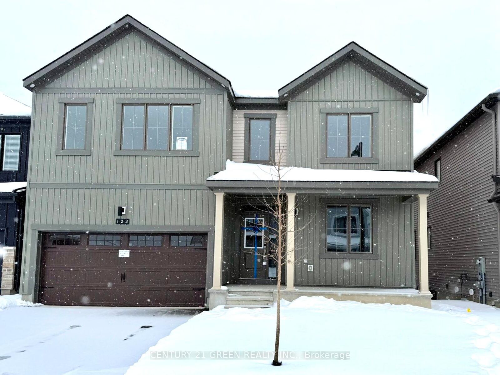 Property Photo:  123 Tonic Crescent  ON K2K 1X7 