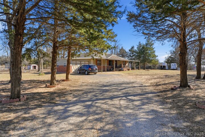 Property Photo:  4000 S Indian Meridian  OK 73020 