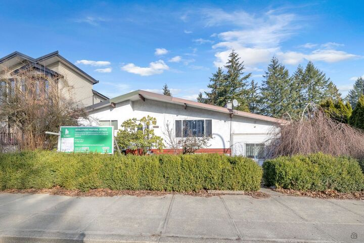 13105 64 Avenue — photo 1