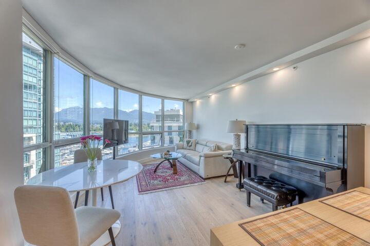 Property Photo: 588 Broughton Street 1001 BC V6G 3E3