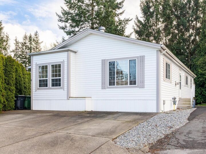 Property Photo: 1840 160 Street 9 BC V4A 4X4