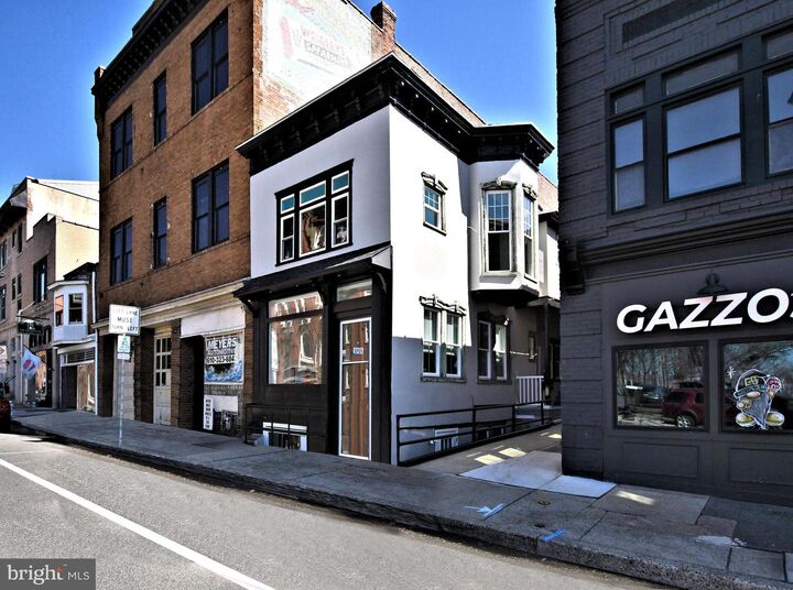 Property Photo:  20 S Hanover Street 2A  PA 19464 