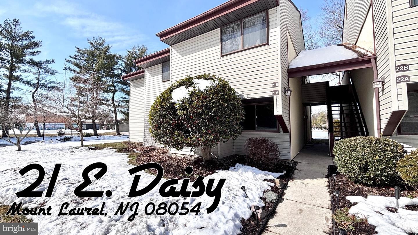 Property Photo:  21 E Daisy Lane A  NJ 08054 