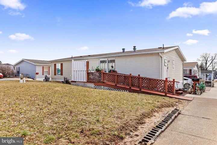 Property Photo:  524 N Pine Street  PA 17057 