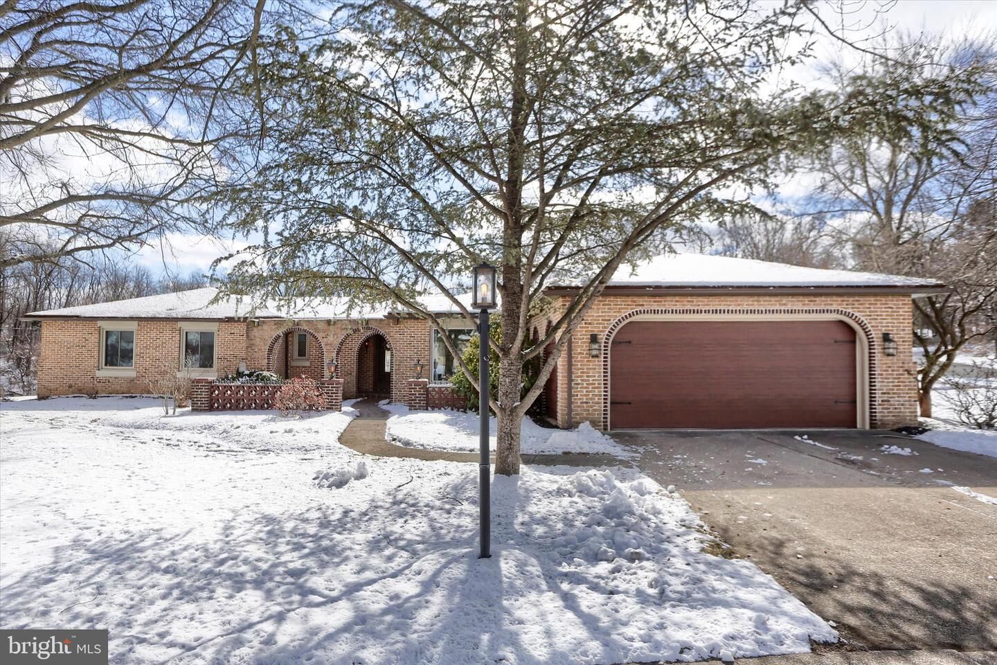 Property Photo:  4265 Beaufort Hunt Drive  PA 17110 