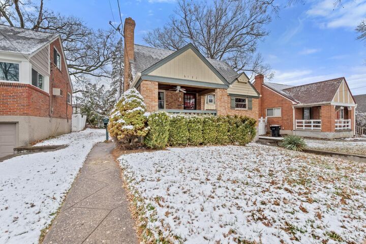 Property Photo:  6123 Kingsford Drive  OH 45224 