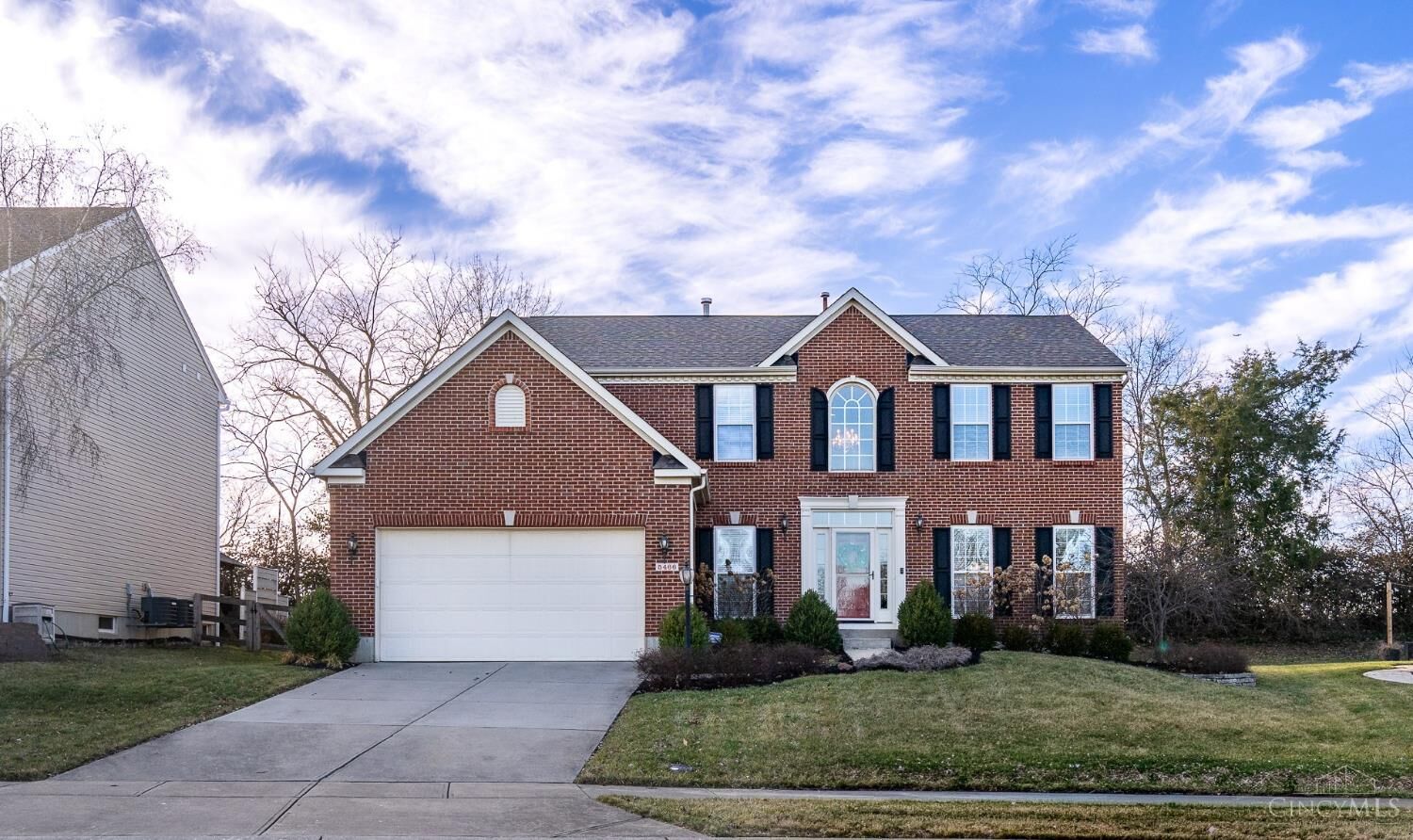 Property Photo: 5466 Gwendolyn Ridge OH 45238