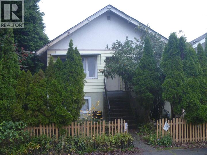 Photo de la propriété:  6084 Chester Street  BC V5W 3B9 