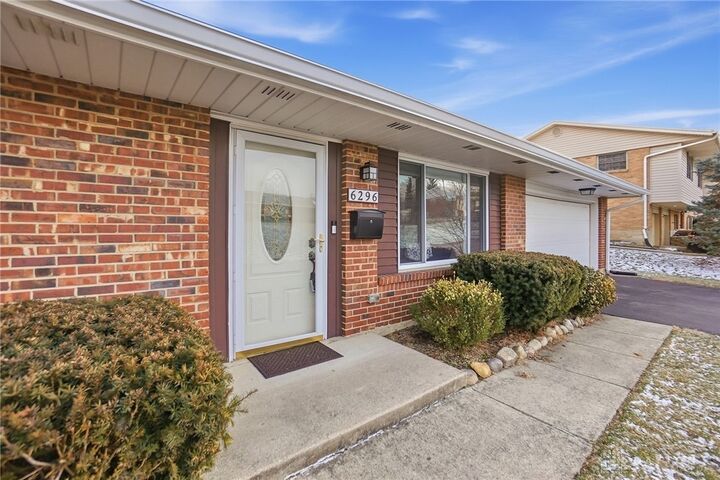 Property Photo: 6296 Blossom Park Drive OH 45449
