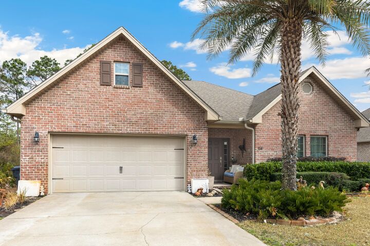 Property Photo: 114 Maddox Street FL 32459