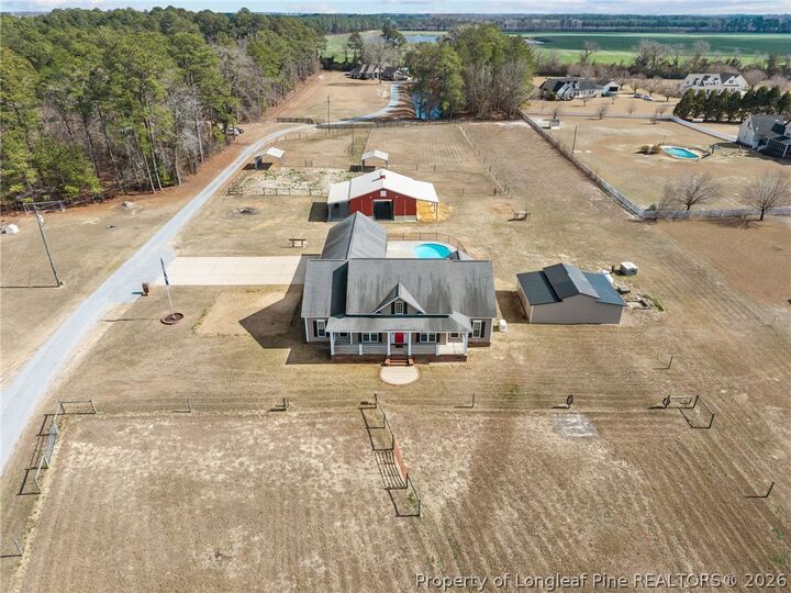 Property Photo: 5640 Saddleback Trail NC 28395