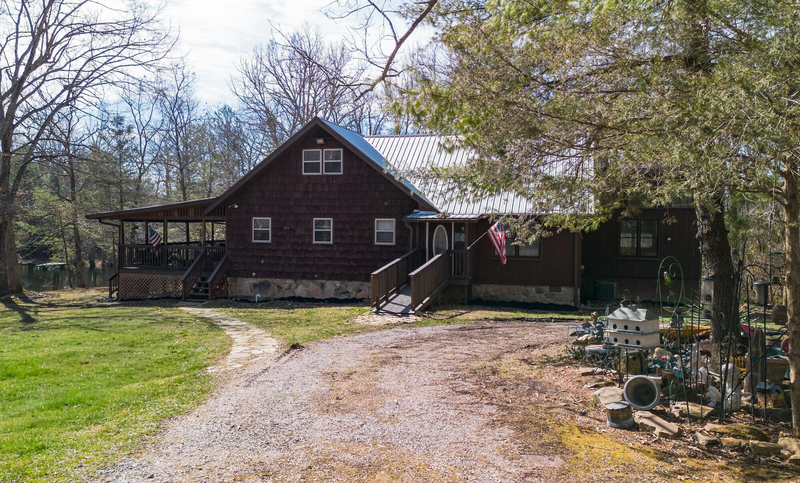 Property Photo:  143 Farmers Creek Lane  TN 38572 