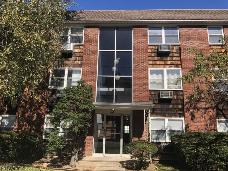 Property Photo:  538 Joralemon St 1  NJ 07109 