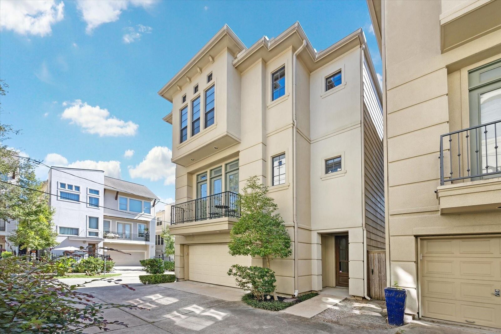 Property Photo:  4501 Feagan Street A  TX 77007 