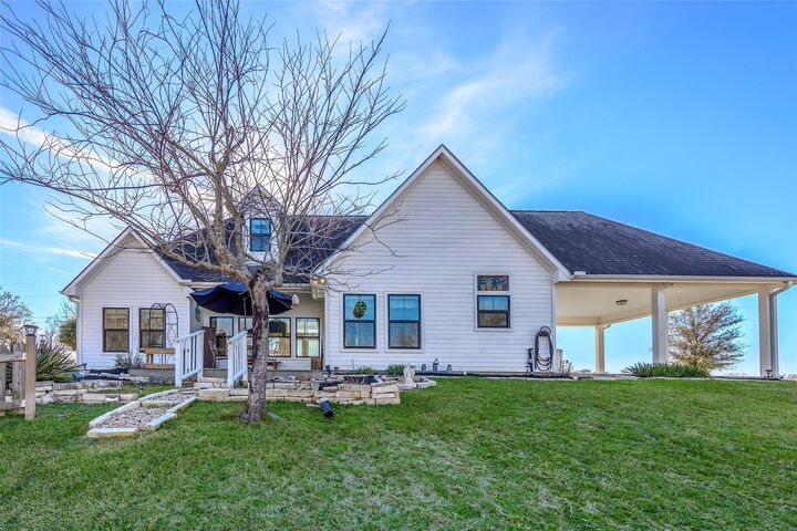 Property Photo:  2701 Bluebonnet Boulevard  TX 77833 