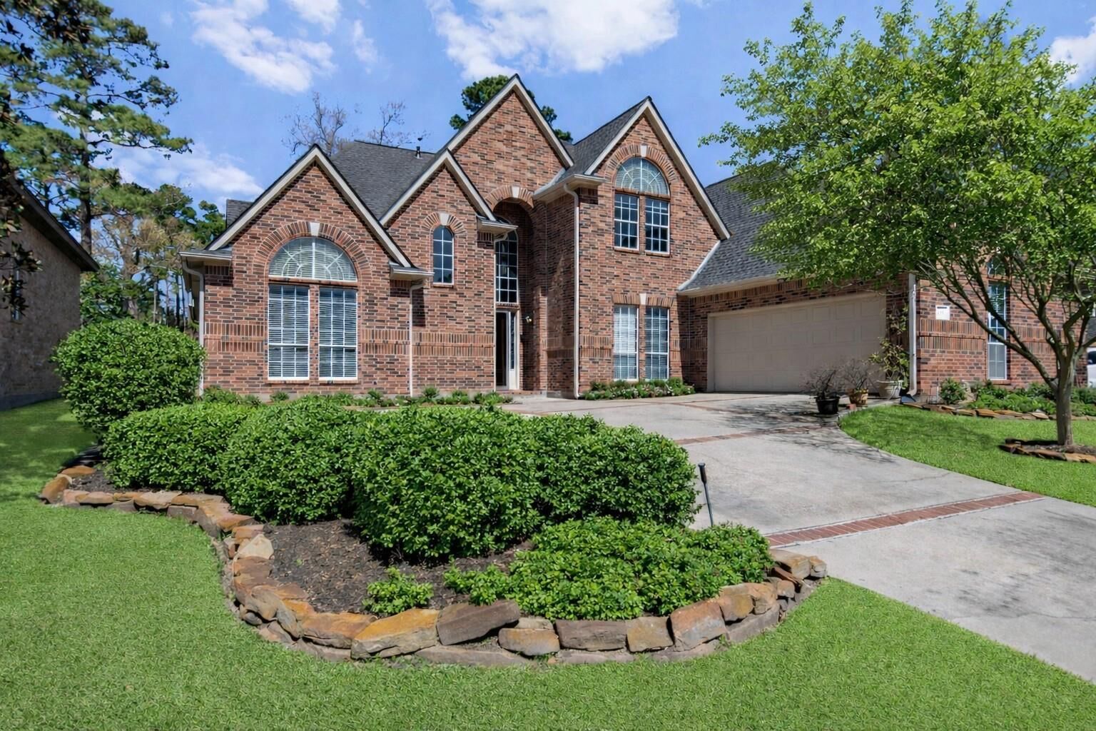 Property Photo: 299 Wedgewood Drive TX 77356
