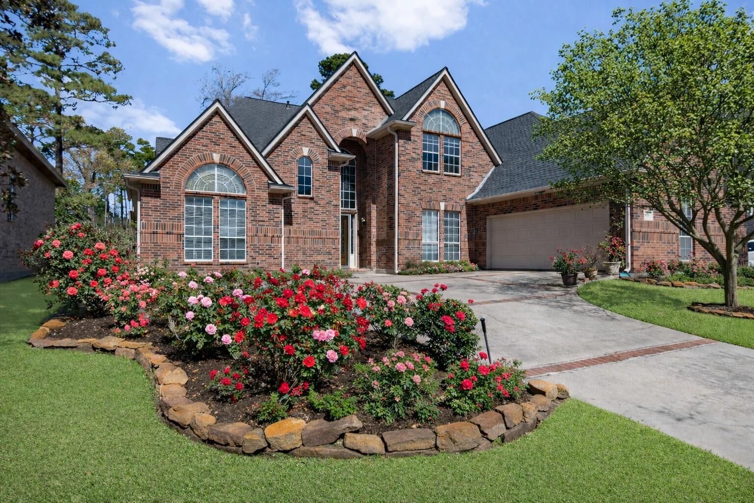 Property Photo:  299 Wedgewood Drive  TX 77356 