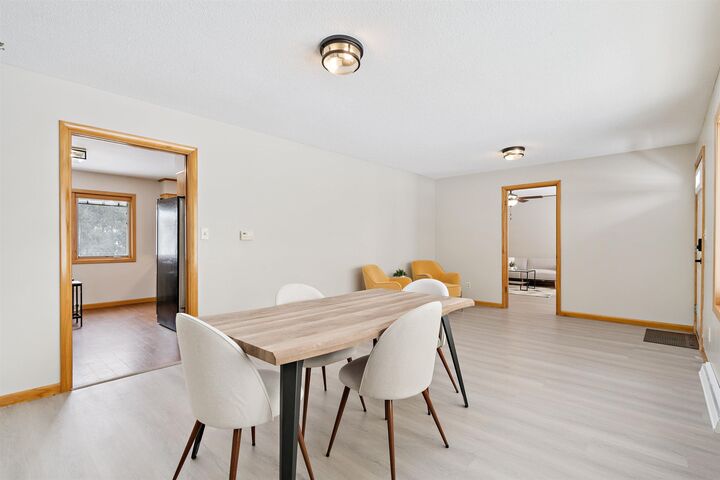 Property Photo:  922 1st Ave SE  IA 50662 