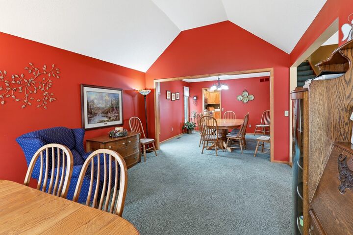 Property Photo:  1216 Big Rock Park Road  IA 50219 