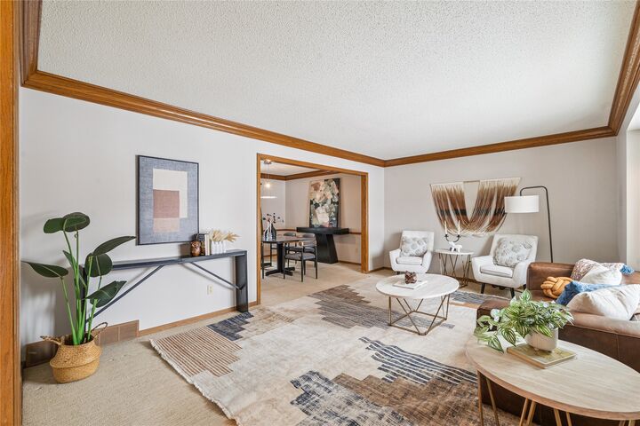 Property Photo:  9725 Aurora Avenue  IA 50322 