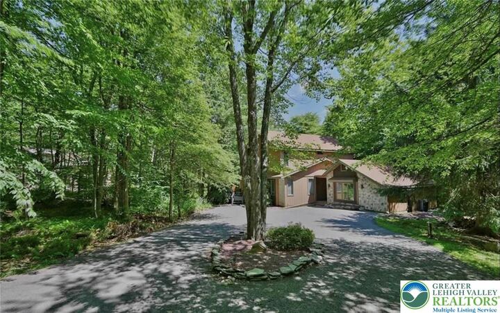 Property Photo:  143 Moseywood Road  PA 18624 