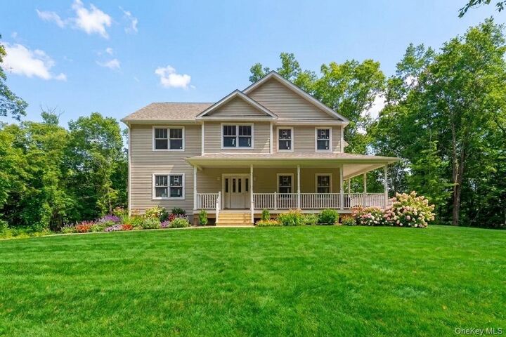 Property Photo:  194 South Road  NY 12531 