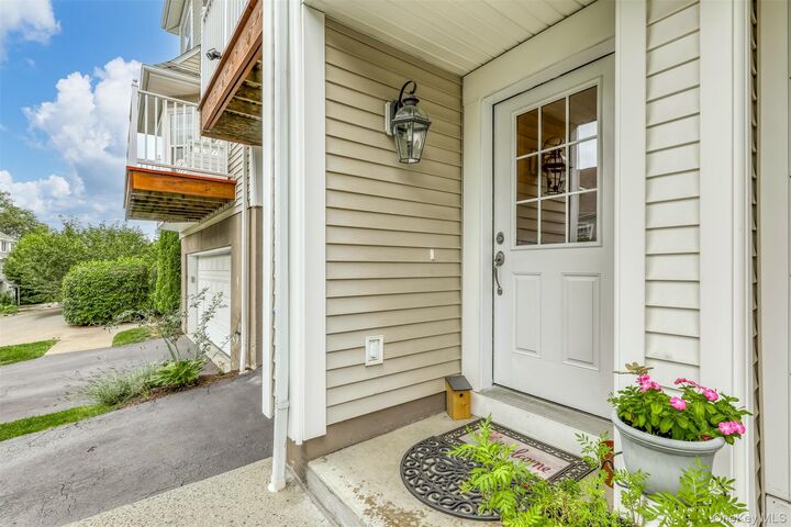 Property Photo:  88 Crystal Hill Drive  NY 10970 