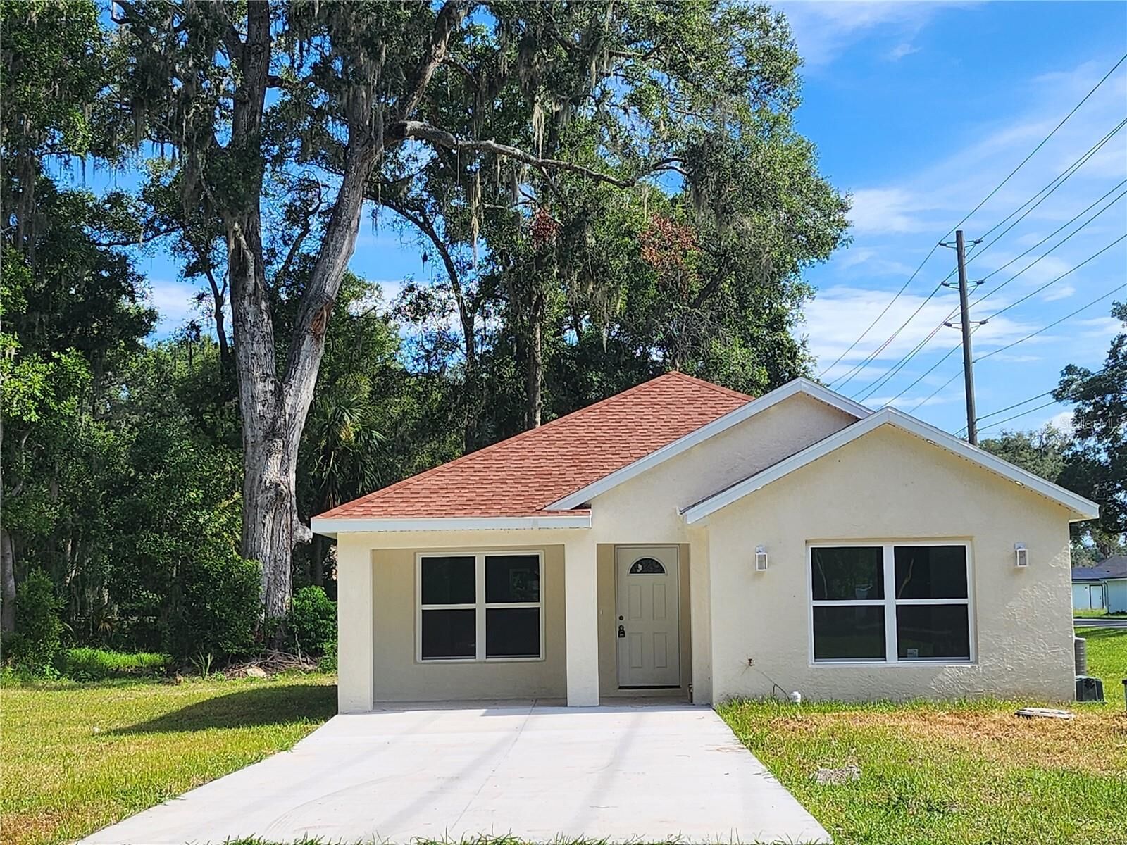 Property Photo:  3591 SE 139th Street  FL 34491 