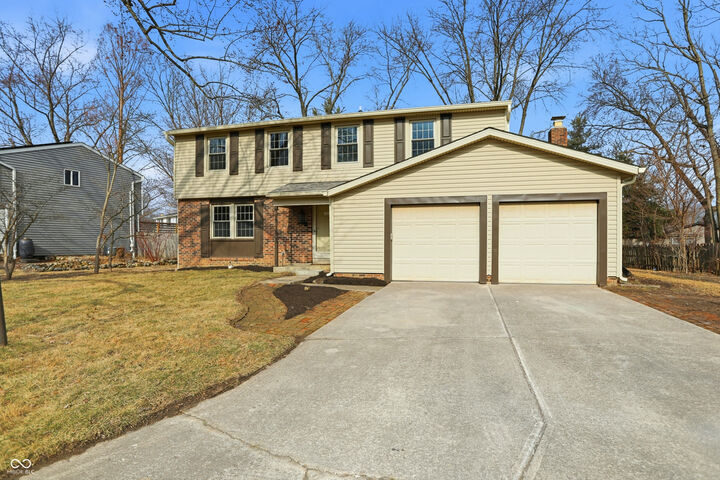 Property Photo: 744 Sunblest Boulevard IN 46038