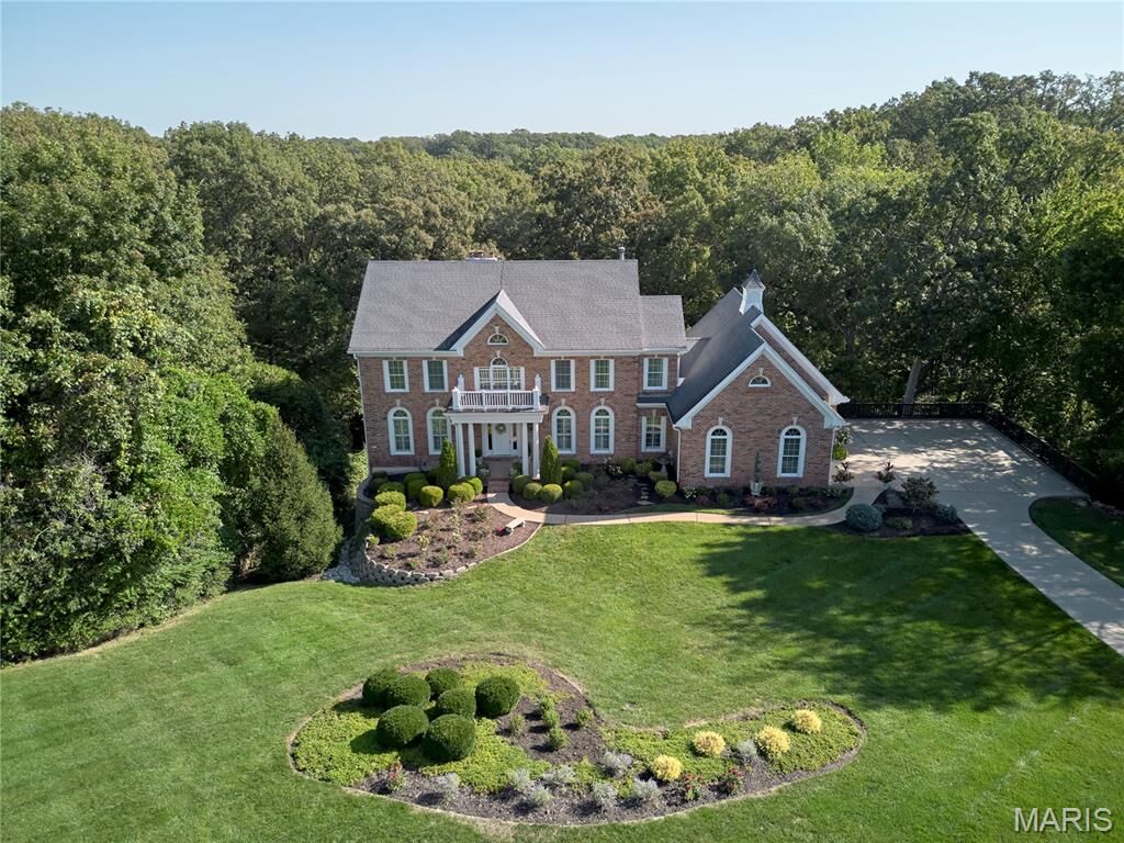 Property Photo:  16507 Kingspointe Lake Lane  MO 63005 