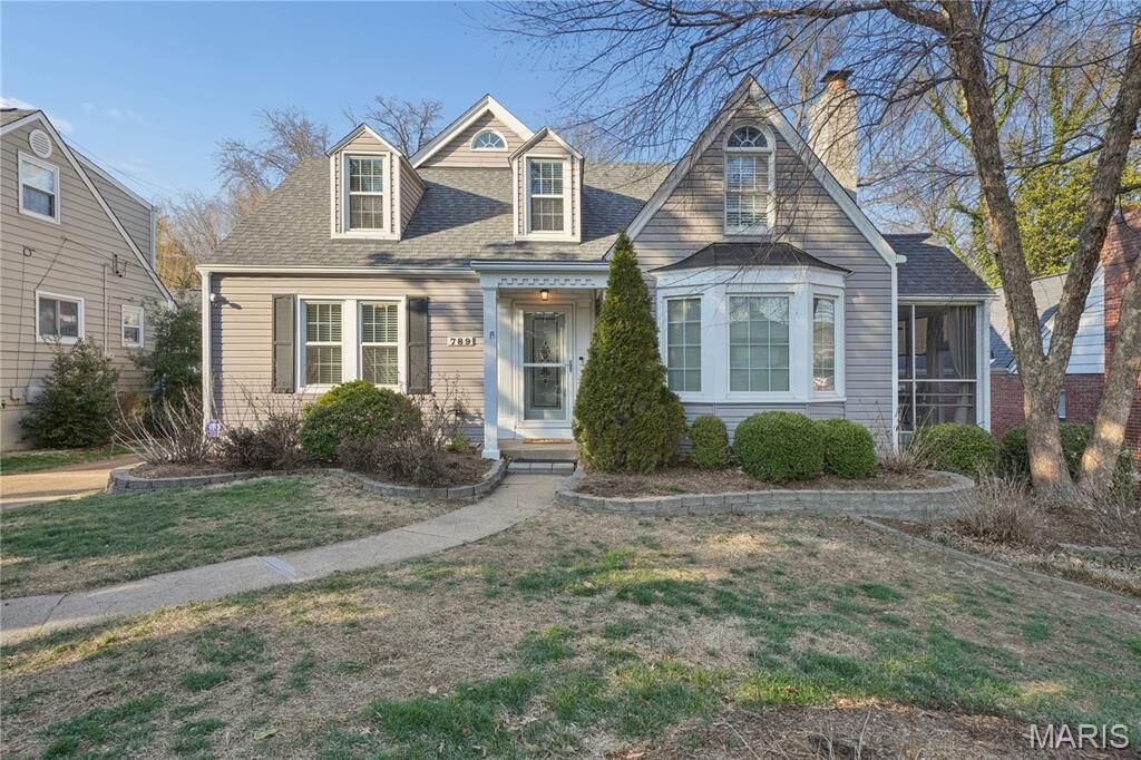 Property Photo: 789 Glenvista Place MO 63122