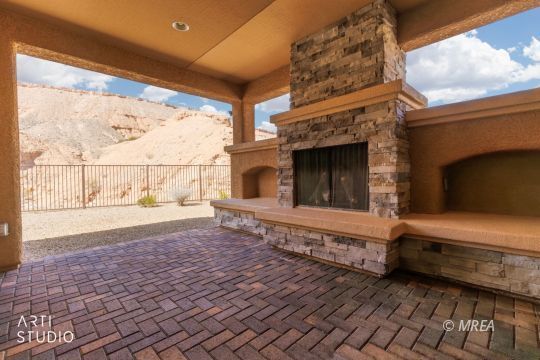 Property Photo: 1511 Rainbow Bnd NV 89034