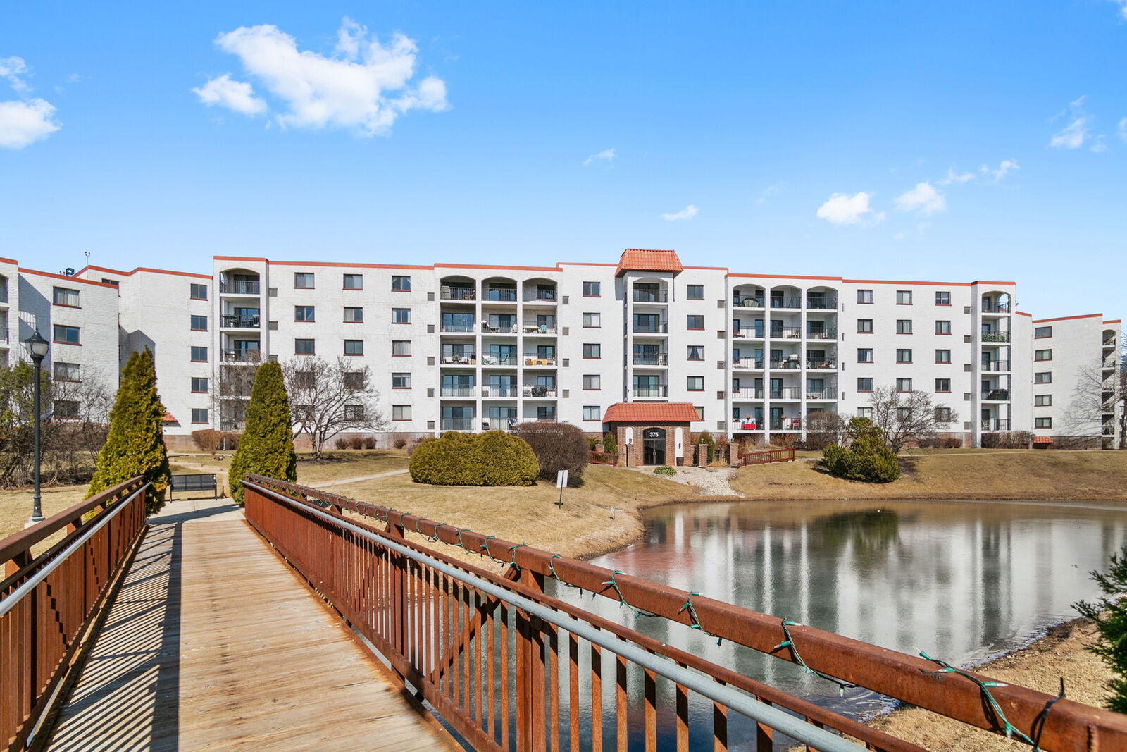Property Photo:  375 Plum Creek Drive 108  IL 60090 