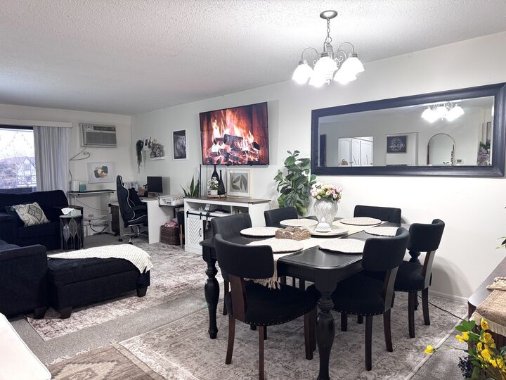 Property Photo: 2 Timber Lane 17 IL 60061