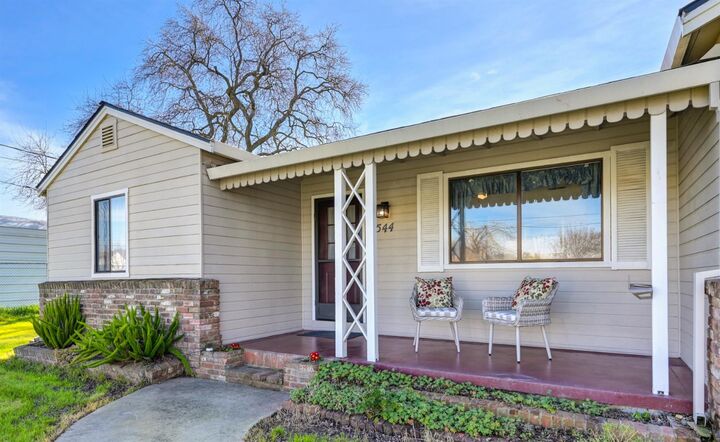 Property Photo:  544 Santa Ana Avenue  CA 95838 