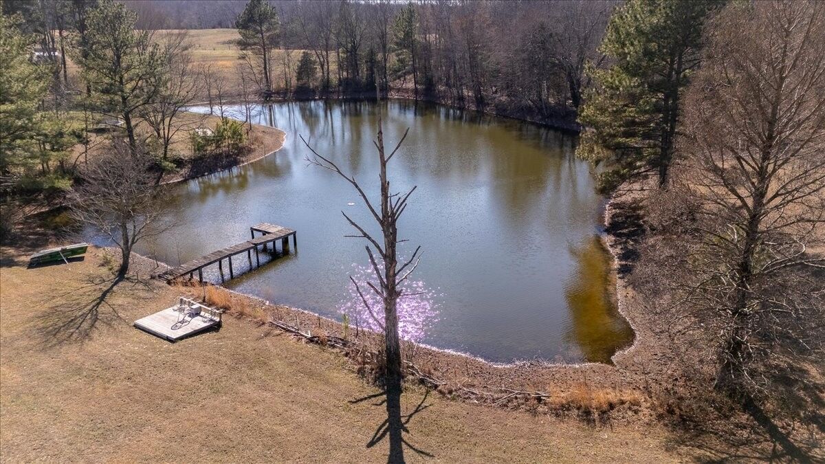 Property Photo: 1525 Old Florence Rd TN 38464