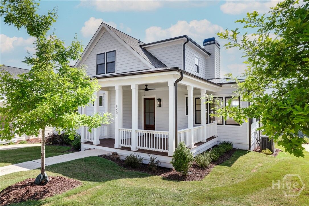 Property Photo:  220 Highpointe Lane  GA 30606 