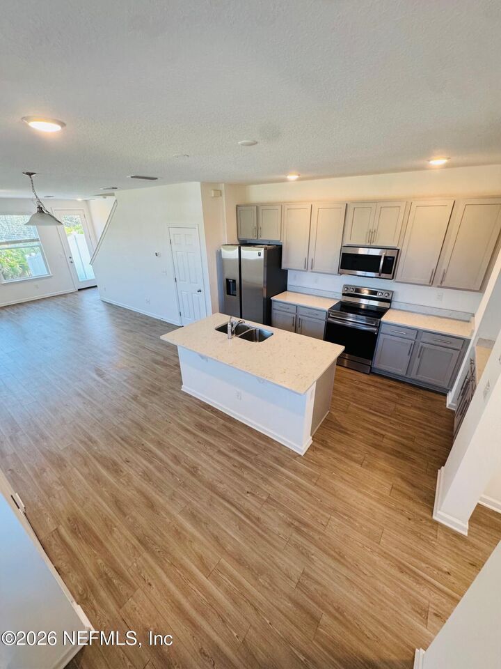 Property Photo:  106 Ridge Lake Road  FL 32086 