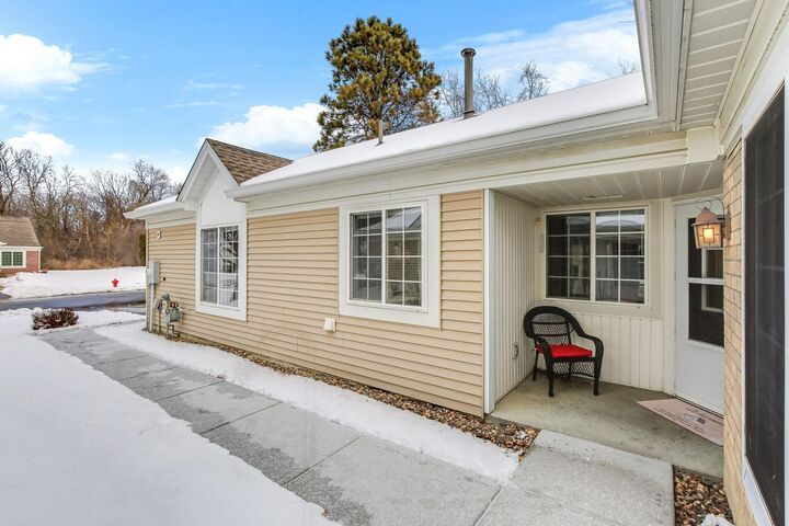 Property Photo:  10481 Bay View Lane  MN 55129 