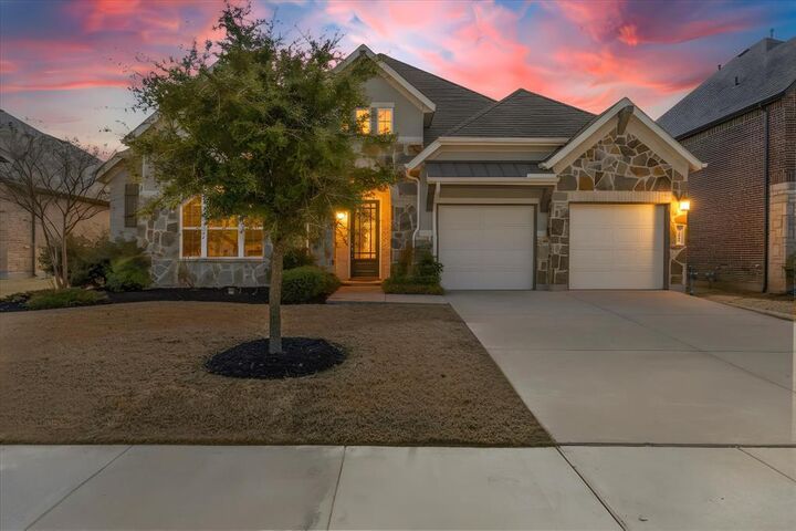 Property Photo:  2921 Renmuir Drive  TX 75078 