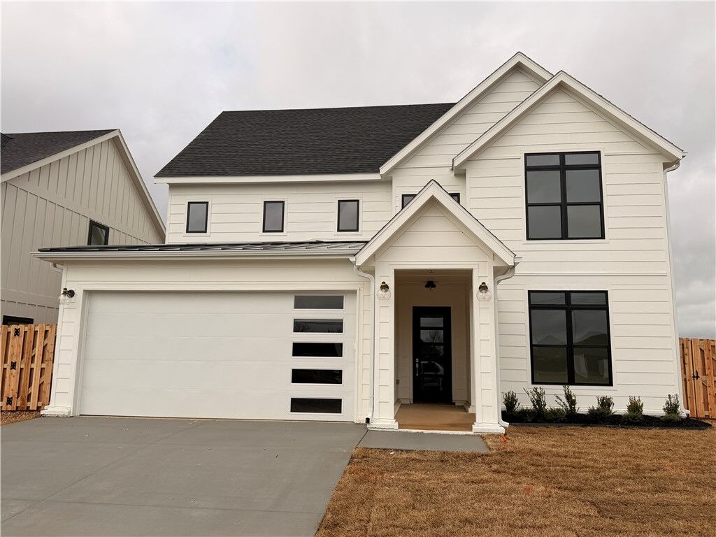 Property Photo:  6102 S 40th Place  AR 72758 