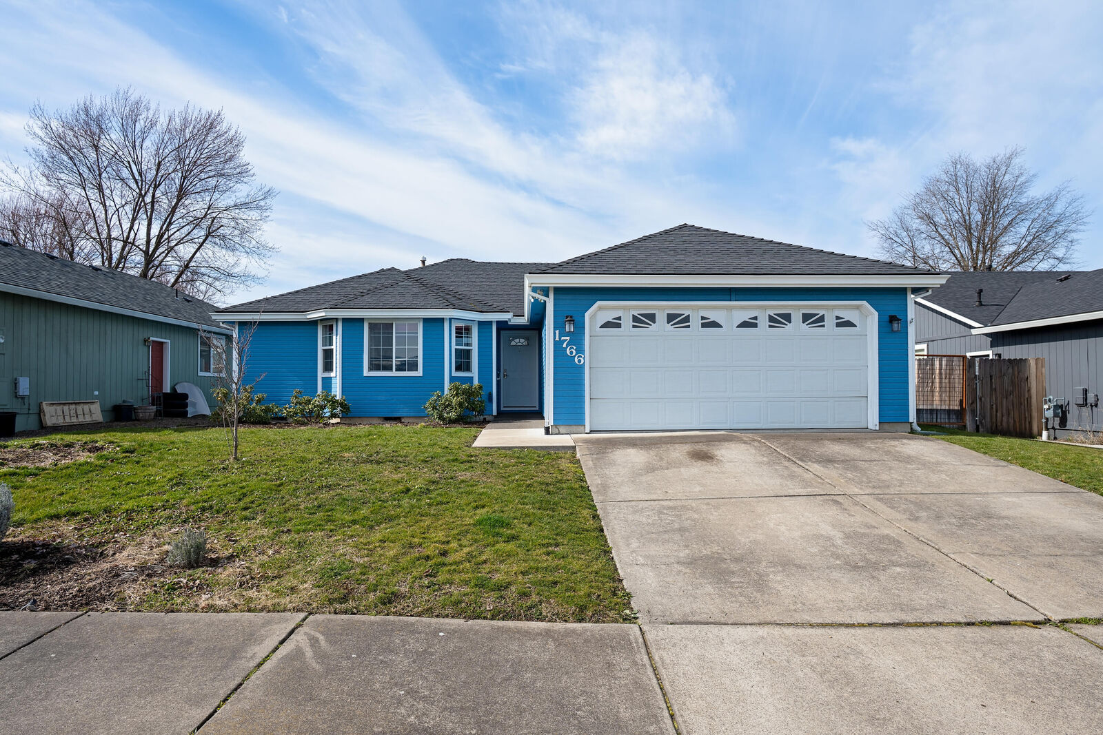 Property Photo:  1766 S Holly Street  OR 97501 