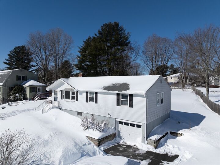 Property Photo:  8 Apache Rd  MA 02019 